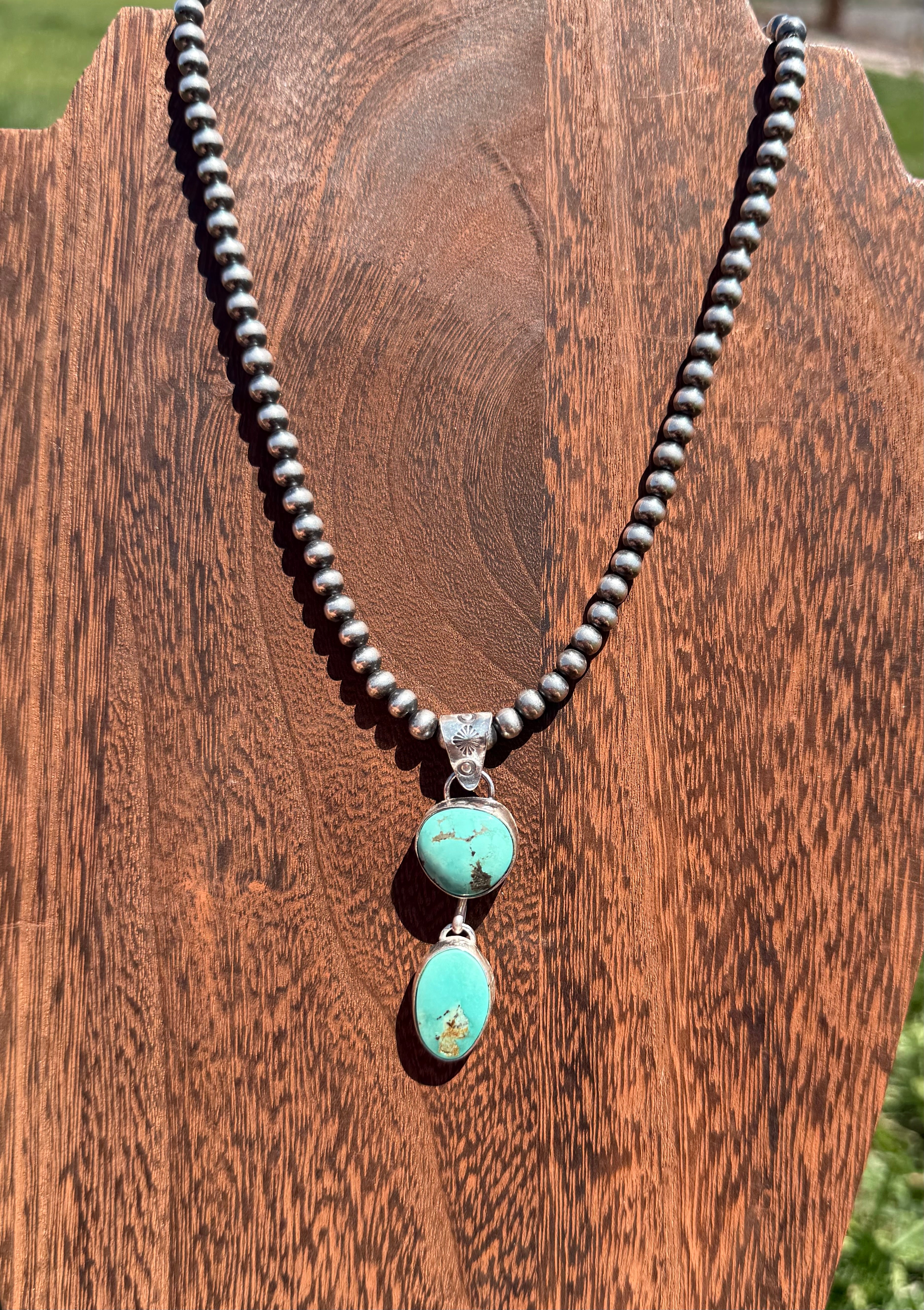 Nila pendant