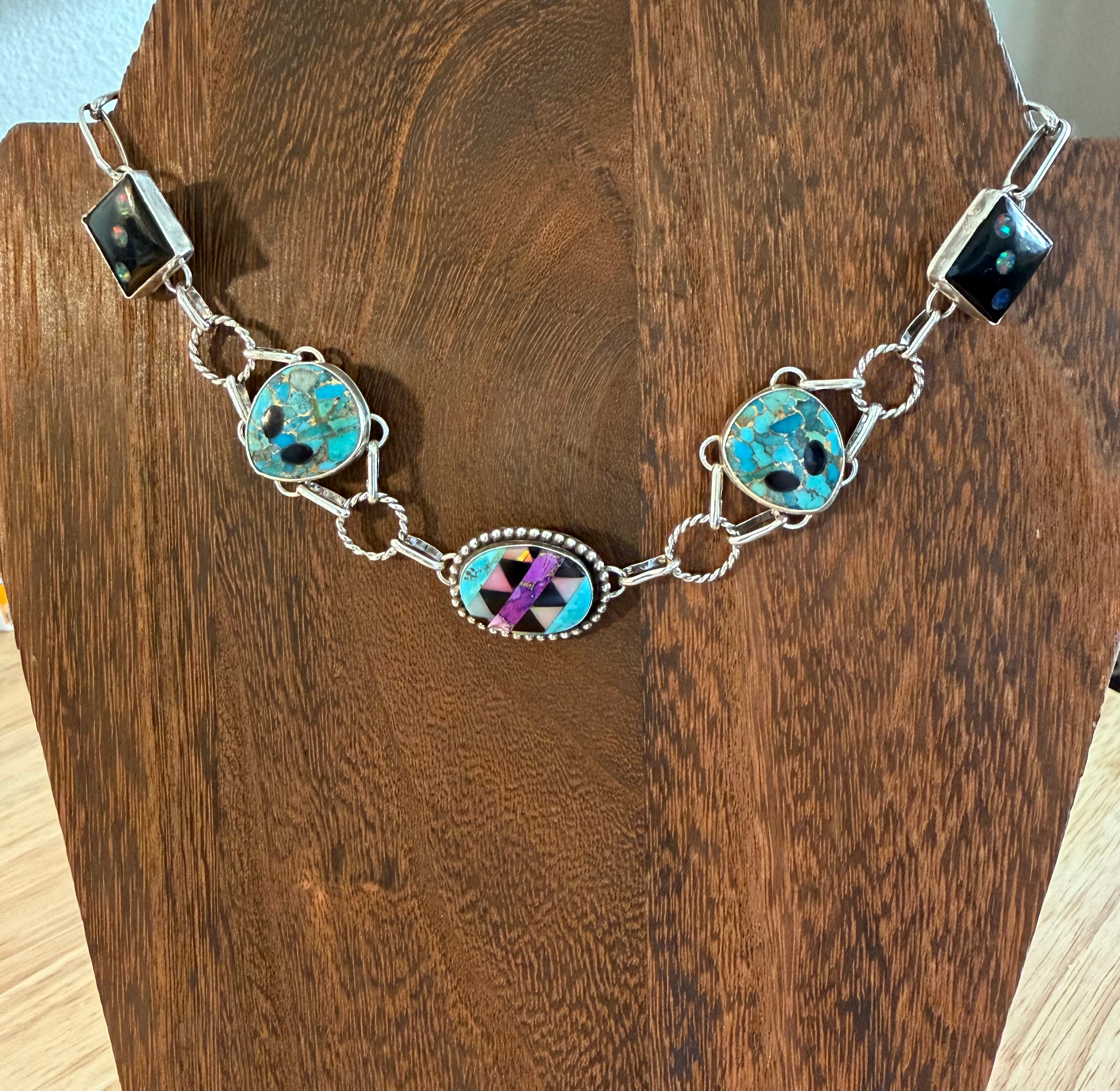 Alien choker